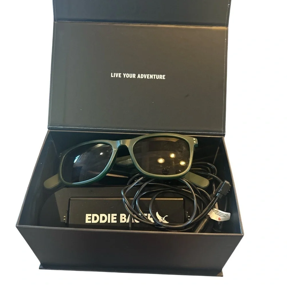 Eddie Bauer Smart Eyewear Velocity Bluetooth Sunglasses – Black Gradient